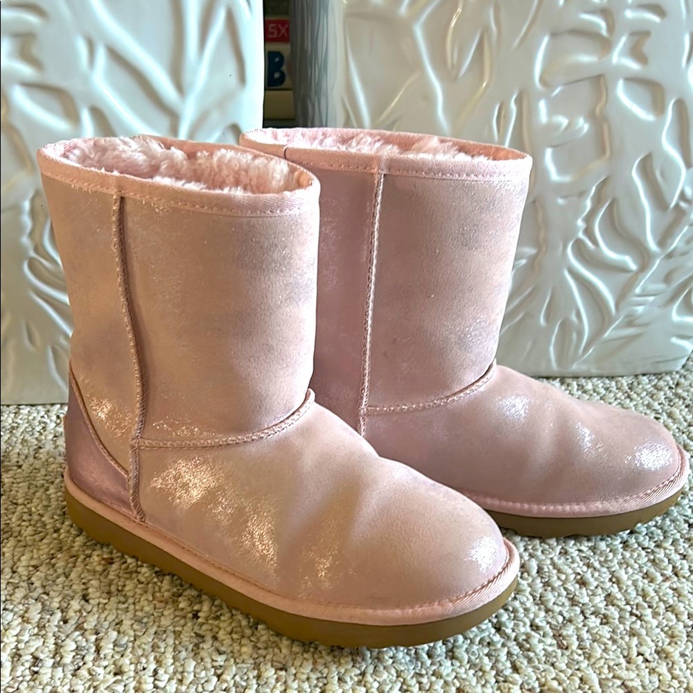 UGG pink shimmer metallic boots girls 6